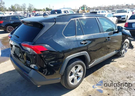 2020 Toyota Rav4 Xle z USA, uszkodzony, nr VIN 2T3P1RFV7LC080885